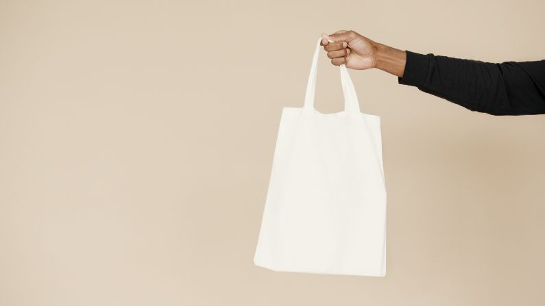 white tote bag